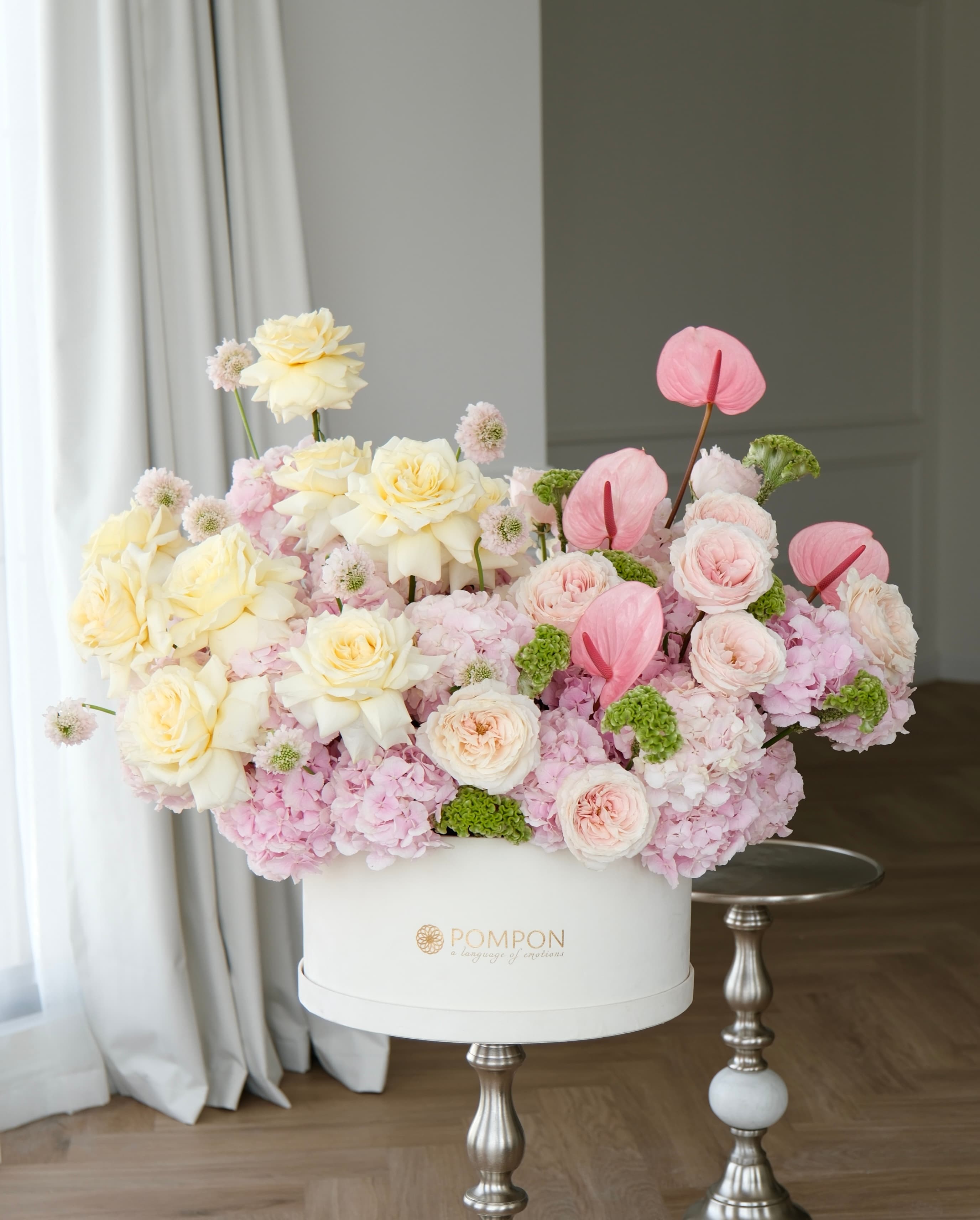 Signature Airy Bouquet